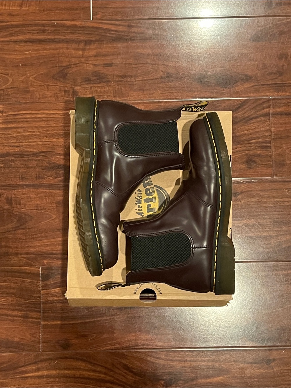 Dr. Martens Chelsea Boots - Oxblood Smooth Leather with Black Elastic